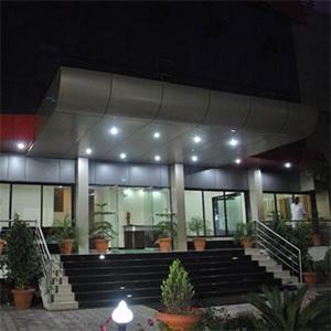 Hotel Kuber Inn Shirdi Near Police-ground, Nagar-manmad road highway