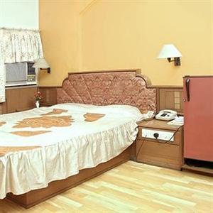 Raajpath Hotel Vadodara Near Railway Station, RC Dutt Road