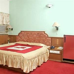 Raajpath Hotel Vadodara Near Railway Station, RC Dutt Road