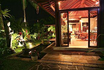 Villa Sarna Bali Banjar Tangkup Desa Kedisan Ubud Gianyar