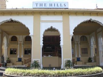 The Hills Hotel Bukittinggi Jalan Laras Datuk Bandaro