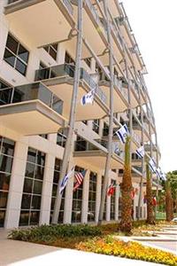 Kfar Maccabiah Hotel & Suites Perets Bernstein St. 7