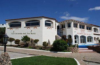 Tre Botti Hotel Arzachena Baja Sardinia