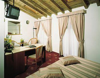 Savoia Hotel Country House Bologna Via San Donato 159-161