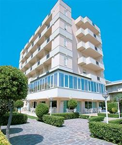 Diplomatic Hotel Cervia Lungomare Deledda 114