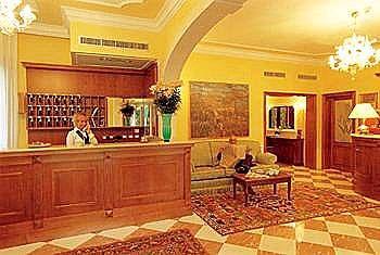 Hotel Villa Cipro Via Zara 2, Lido