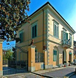 Leone Di Sant Anna Hotel Lucca Via Buonamici 221