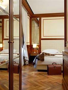 Hotel Manzoni Milan Via Santo Spirito 20