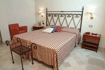 Relais Sant Eligio Hotel Ostuni Via G. Pinto 48/50