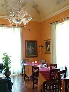 Moderno Hotel Palermo Via Roma 276