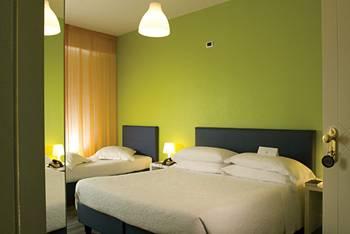 G Hotel Pomezia Via Pontina Km. 27,500