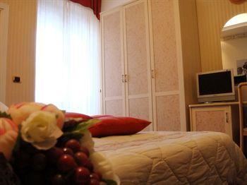 Hotel Royal Plaza Rimini Viale Trieste 22