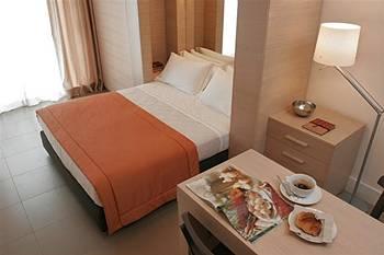 Le Rose Suite Hotel Rimini Viale Regina Elena 46