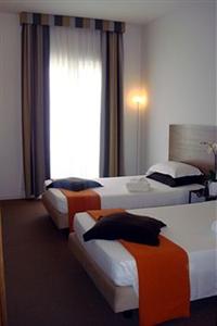 Hotel Trieste Rimini Viale Trieste 4