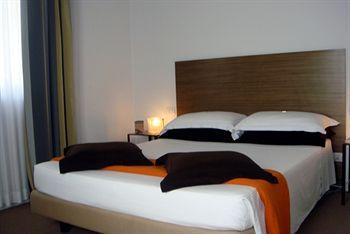 Hotel Trieste Rimini Viale Trieste 4