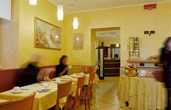 Hotel Lirico Rome Via del Viminale 31