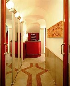 San Silvestro Hotel Rome Via Del Gambero 3