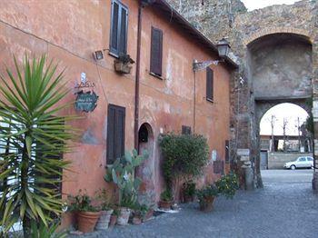 Rodrigo De Vivar Country House Rome Piazza della Rocca 18/19 Ostia Antica