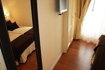 B&B Hotel Rome Via Panisperna 94