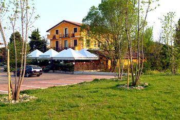 Riel Hotel Sirmione Via San Martino della Battaglia, 2