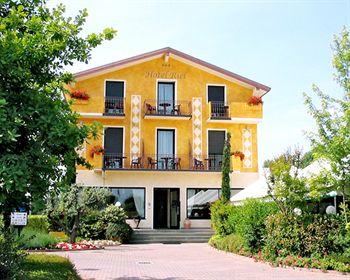 Riel Hotel Sirmione Via San Martino della Battaglia, 2