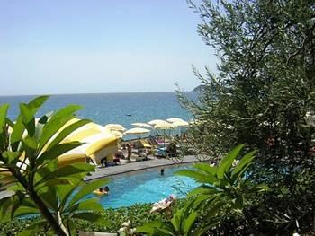 Hotel Villa Paradiso Taormina Via Roma 2