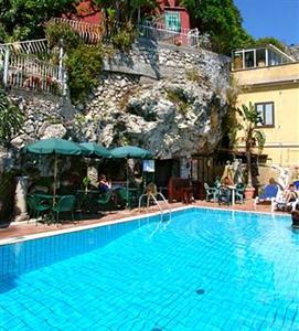 President Hotel Splendid Taormina Via Dietro Cappuccini 10