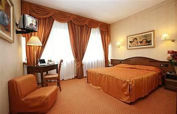 Cristallo Hotel Turin Corso Traiano 28/9