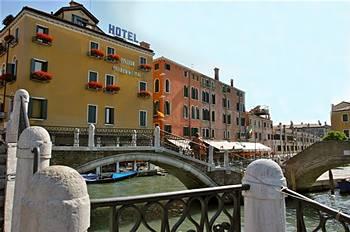 Hotel Arlecchino Venice Santa Croce 390