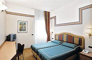 Hotel Europa Verona Via Roma 8