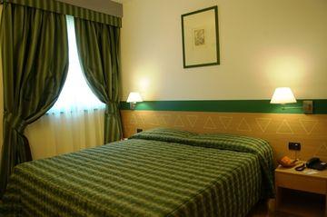 West Point Hotel Villafranca di Verona Via Staffali 2/a