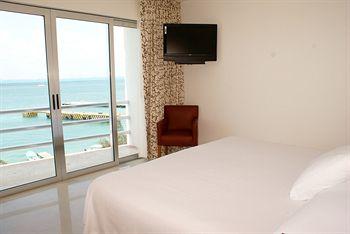 Hotel Bahia Chac Chi Isla Mujeres Av. Rueda Medina lote 12 mza 8 smza 1 centro