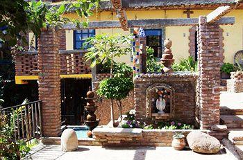 Old Mazatlan Inn Pedregoso 18 Col. Centro