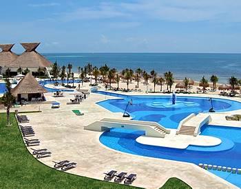 BlueBay Grand Esmeralda Hotel Playa del Carmen km 300 carretera Chetumal