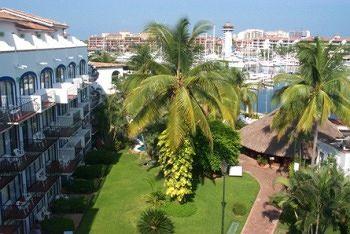 Flamingo Vallarta Hotel & Marina Puerto Vallarta Carretera al Aeropuerto Km. 6 Isla Iguana, Marina Vallarta