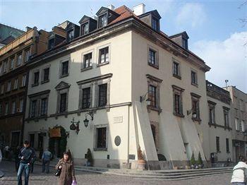 Castle Inn Warsaw 2 Świętojańska Street