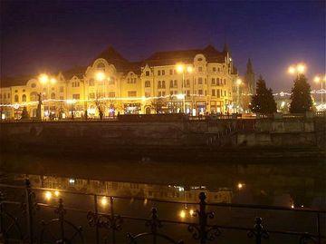 Vulturul Negru Hotel Oradea Str. Independentei 1