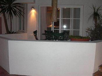 Place On The Bay Hotel Cape Town Corner of Van Kamp and Victoria Road Camps Bay