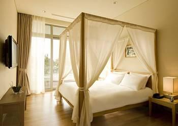 Hilton Golf and Spa Resort Namhae San 35-5 Doekwol-ri, Nam-myeon