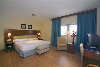 Husa Las Canas Hotel Viana Carretera de Logroño-Mendavia, Km. 96.5