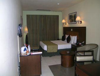 Ramada Katunayake Hotel 842 Negombo Road