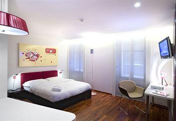 La Cour Des Augustins Hotel Geneva 15 Rue Jean Violette