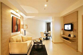 Adelphi Grande Bangkok Apartments 16 Sukhumvit Soi 41