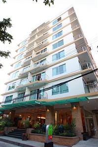 Royal View Resort Bangkok 27/3 Soi Chaisamorpoom Rangnam Road Payathai Ratchatevi