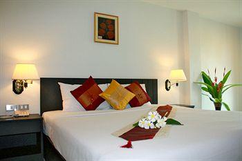 G House Hotel Hua Hin 2/225 HuaHin-Nongplub Road