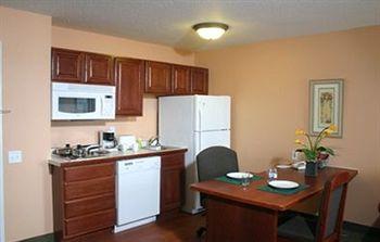 Grandstay Residential Suites Ames 1606 South Kellogg Avenue