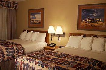 Desert Rose Inn Benson 630 S Village Loop