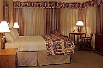 Desert Rose Inn Benson 630 S Village Loop