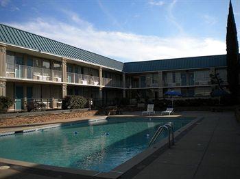 Bossier Inn and Suites 750 Diamond Jacks Blvd