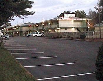 Royal Inn & Suites Charlotte (North Carolina) 3433 Axar Street